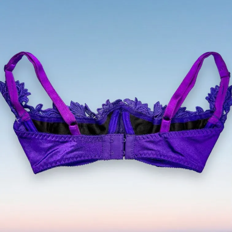 90's Embroidered Cutout Bra Top | Orchid Purple