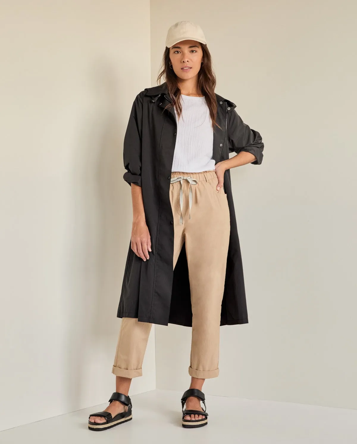 Midi black lightwaight trench coat by YERSE