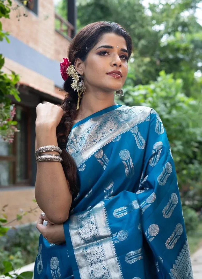 Smart Blue Soft Silk Saree With Resplendent Blouse Piece