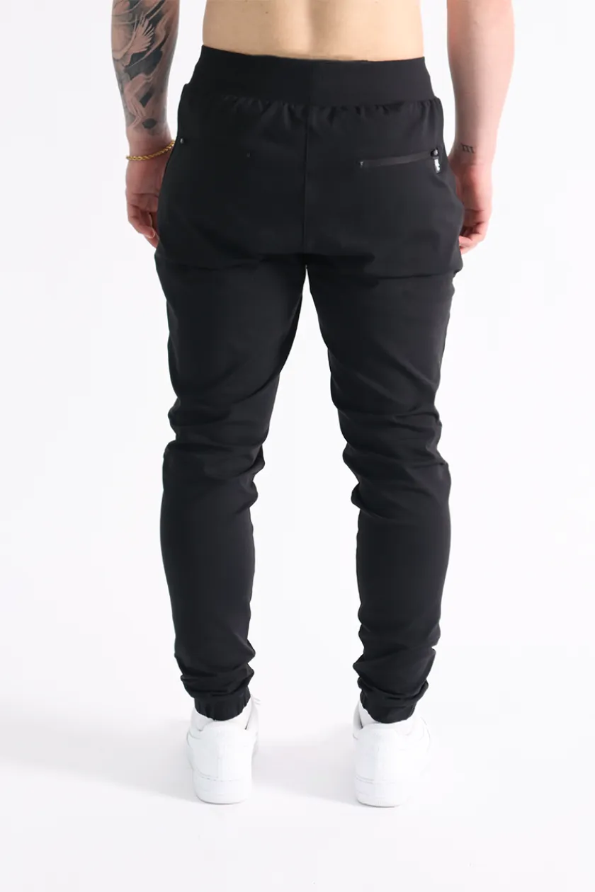 UC04 Arrival Joggers - Black